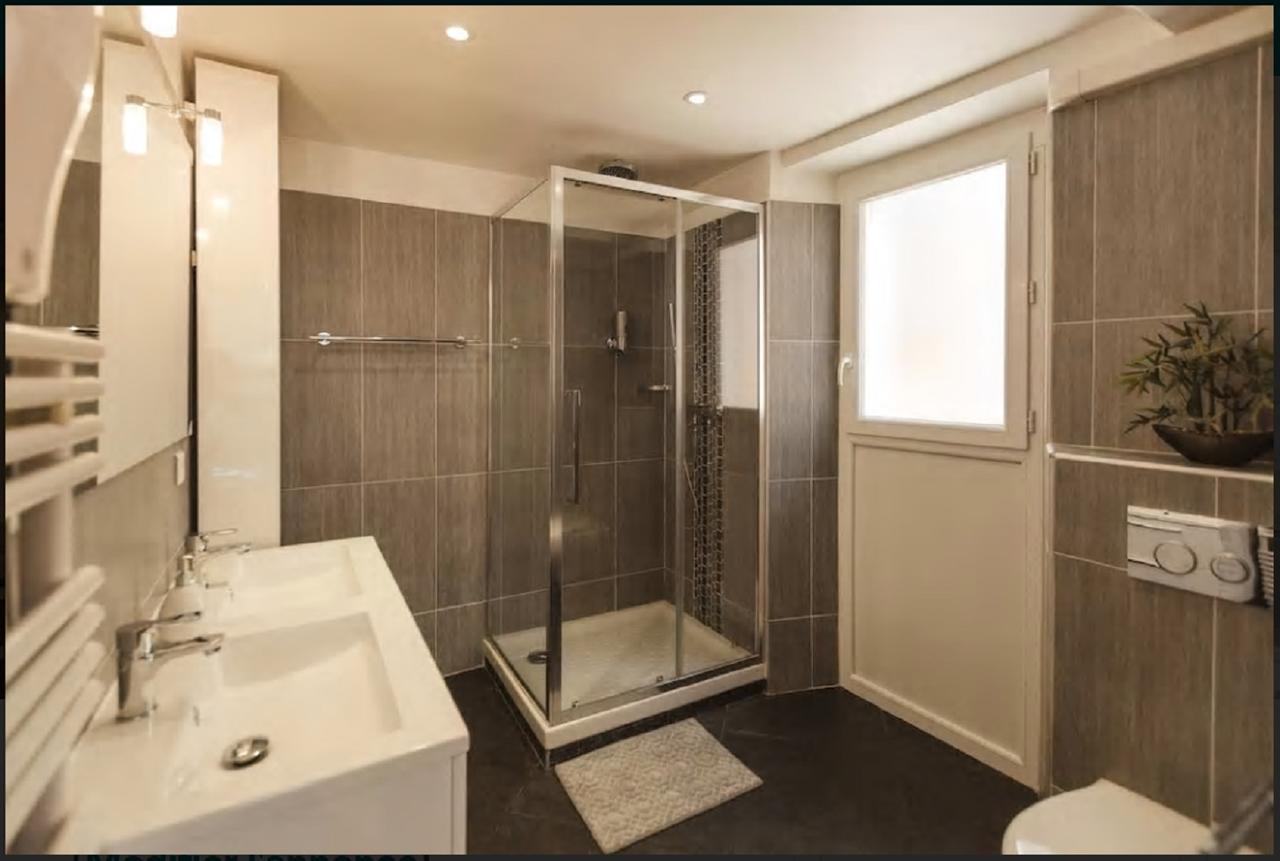 Appartement Renting - Colonna - Place In Old Town *